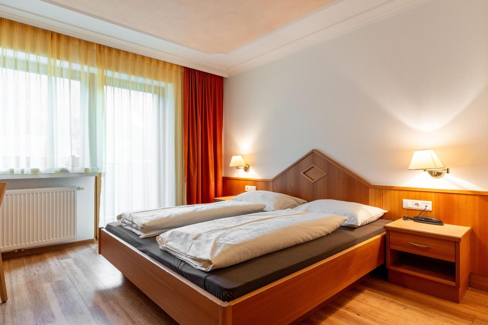 Hotel Tannenhof บรูนิโก ภายนอก รูปภาพ